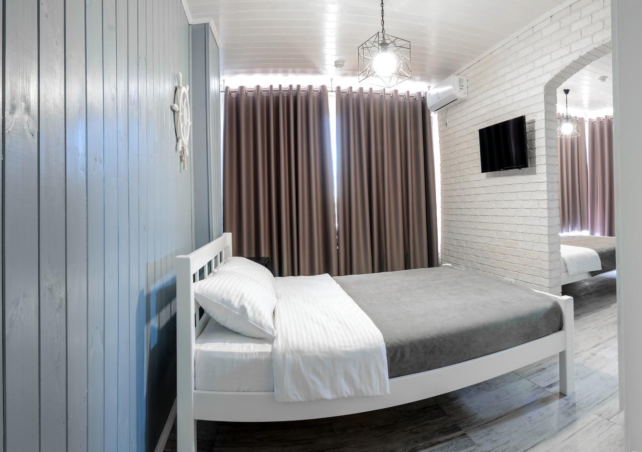 Captain Hotel Zatoka Buitenkant foto